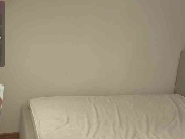Blond-Whine webcam
