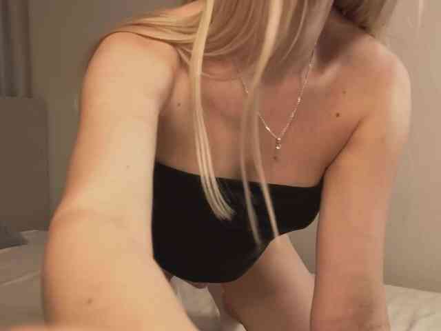 cam2cam chat Blond-Whine