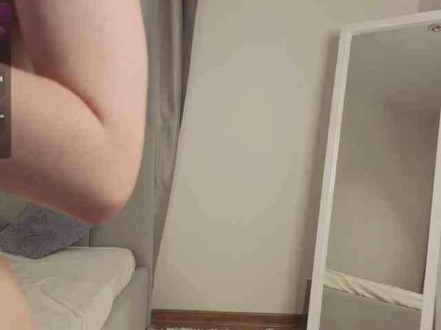 Blond-Whine webcam