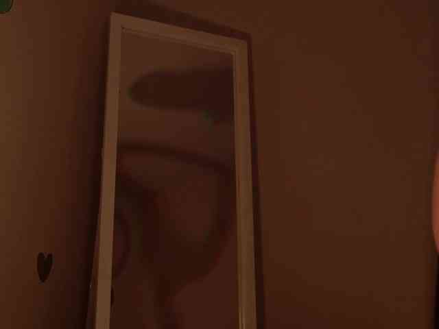 Blond-Whine webcam