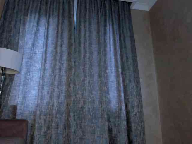 Blond-Whine webcam