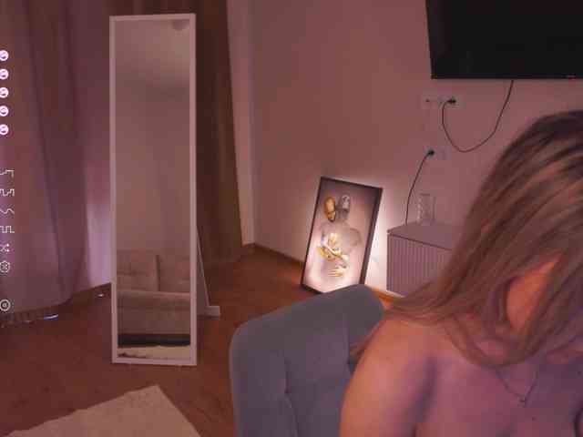 Blond-Whine webcam