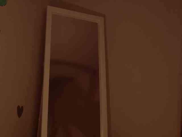 Blond-Whine webcam