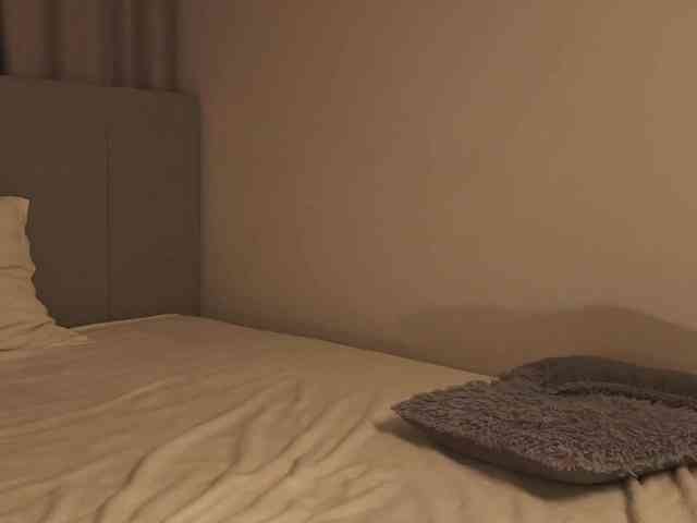 Blond-Whine webcam