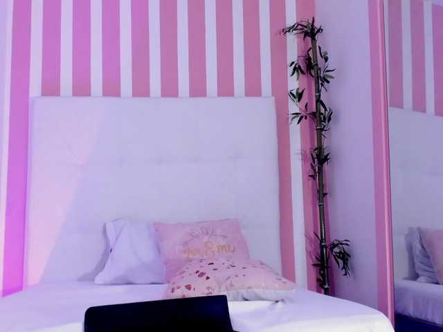 Maddy-Norton's BongaCams show and profile