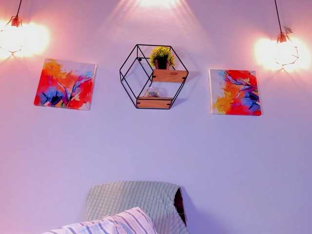 Karlaliones's BongaCams show and profile