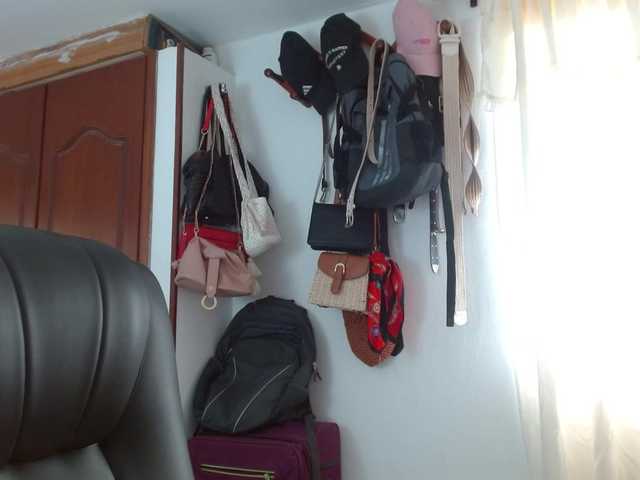 Briggiteskyangels's BongaCams show and profile