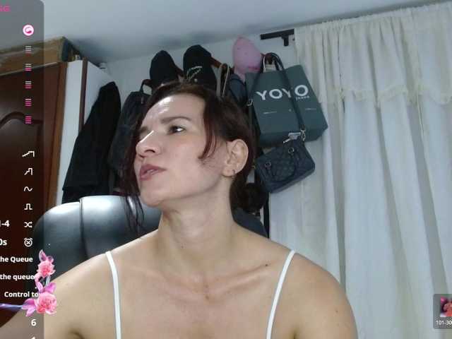 Briggiteskyangels's BongaCams show and profile