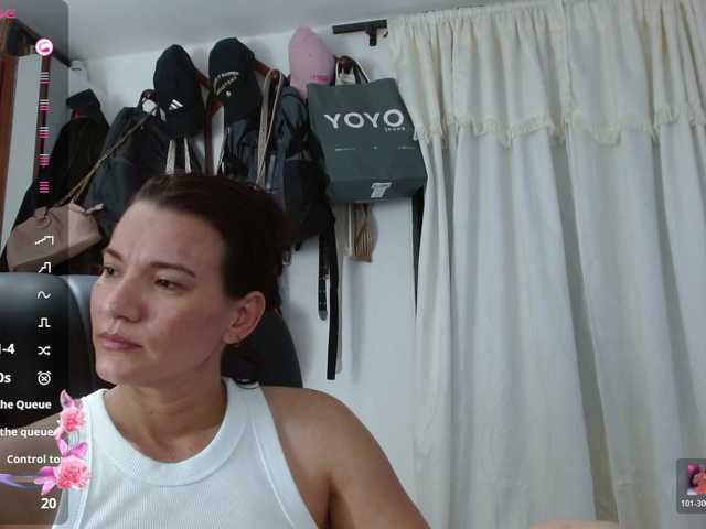 Briggiteskyangels's BongaCams show and profile