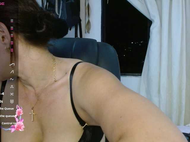 Briggiteskyangels's BongaCams show and profile