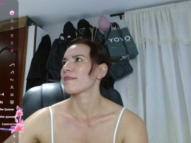 Briggiteskyangels's BongaCams show and profile