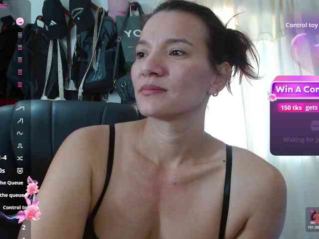 Briggiteskyangel... Live Webcam on BongaCams