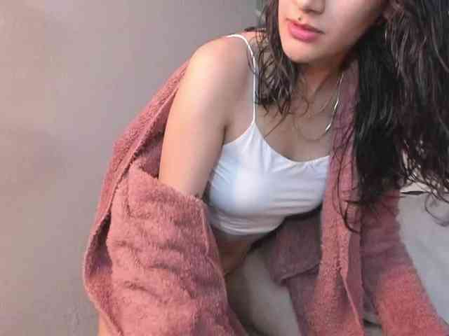 Lucy-BlueSea webcam