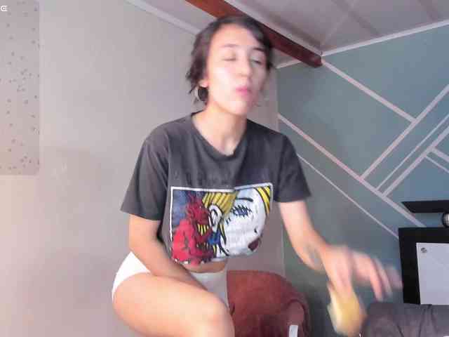 Lucy-BlueSea webcam