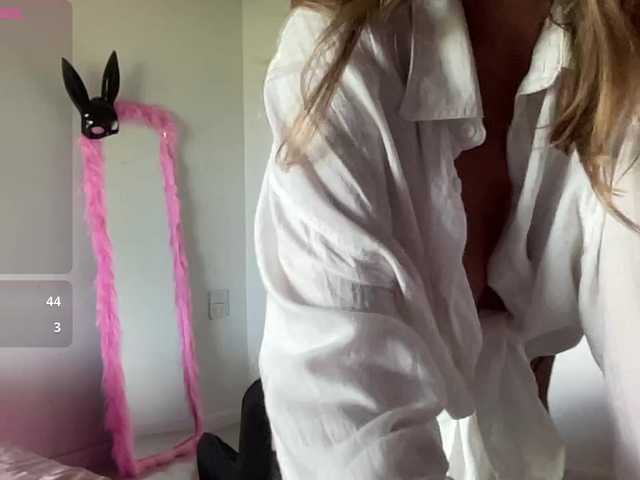 Montenegro8's BongaCams show and profile