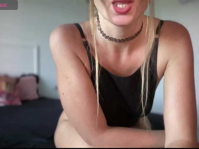 Montenegro8's BongaCams show and profile