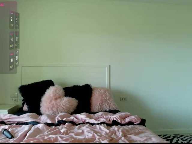 Montenegro8's BongaCams show and profile