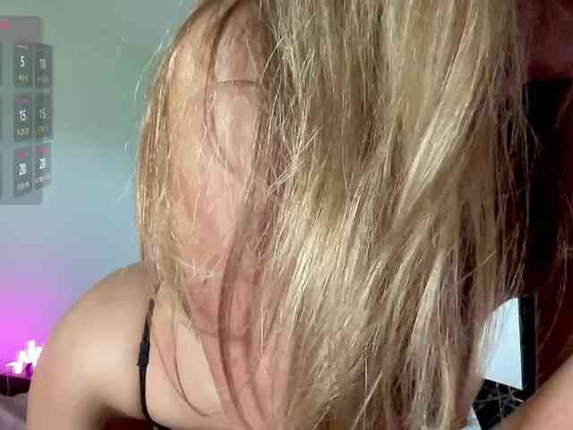 -Lucy- webcam