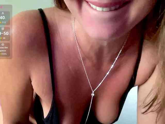 -Lucy- webcam
