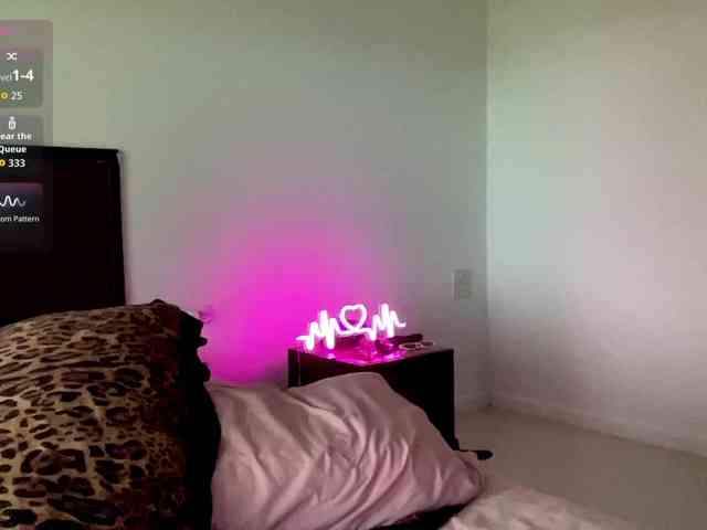 Montenegro8 Live Webcam on BongaCams