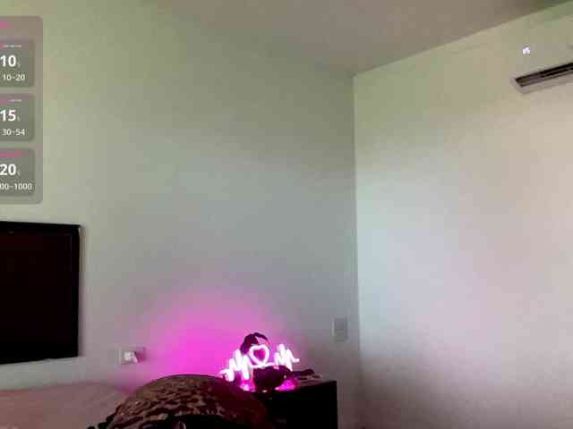 -LUCY- webcam