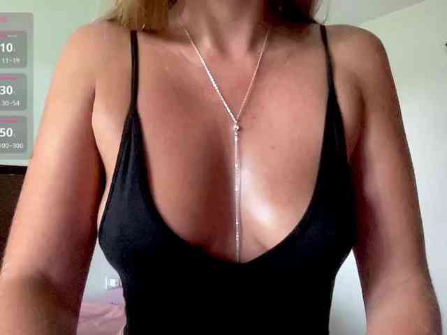 -Lucy- webcam