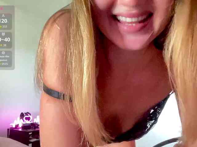 -Lucy- webcam