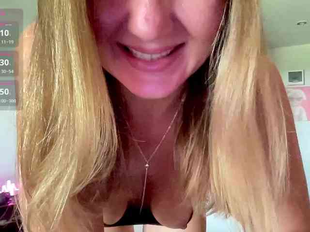 -Lucy- webcam