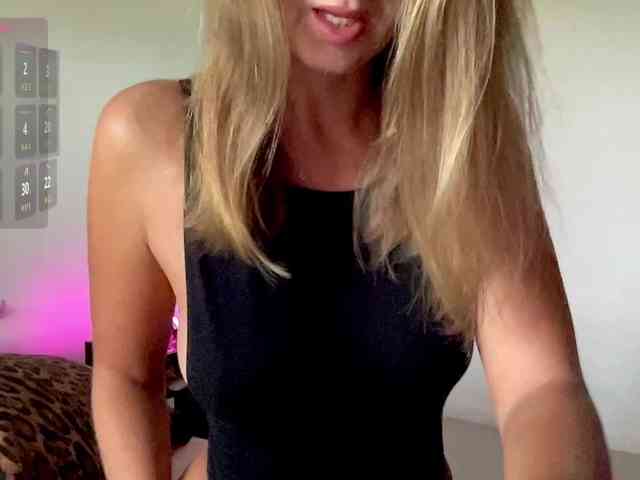 -Lucy- webcam