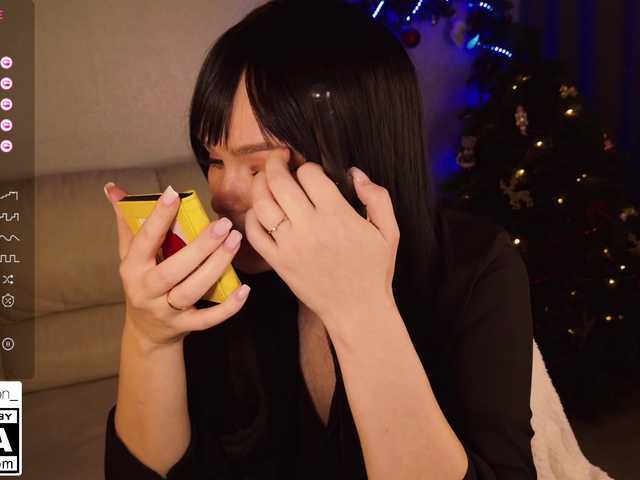 STemptation's BongaCams show and profile