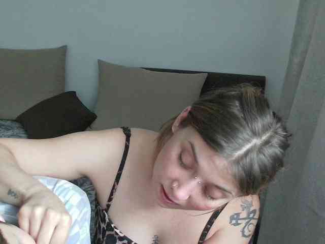Aliens4twenty webcam