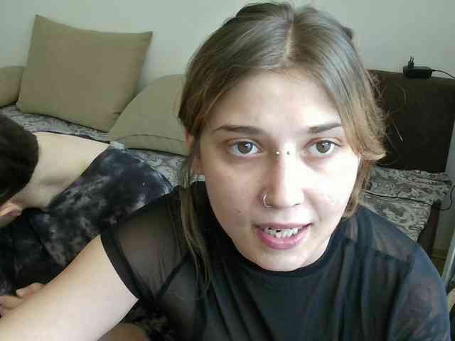 Aliens4twenty webcam