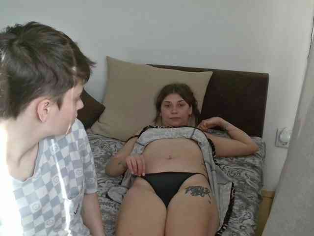 Aliens4twenty webcam