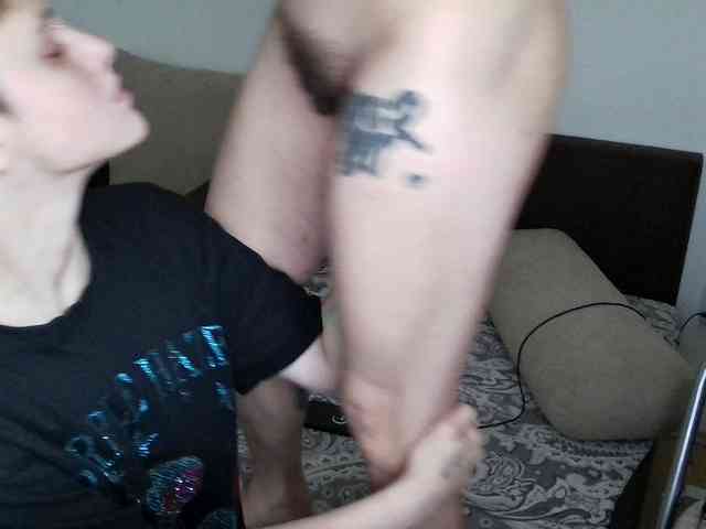 Aliens4twenty webcam