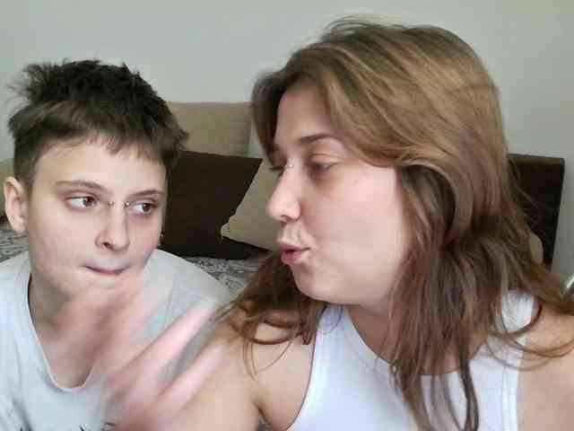 Aliens4twenty webcam