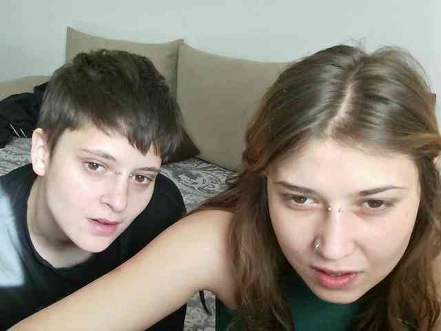 Aliens4twenty webcam