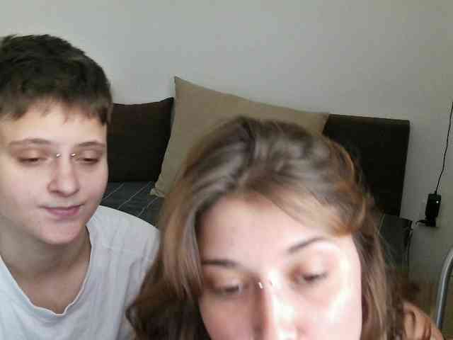 Aliens4twenty webcam