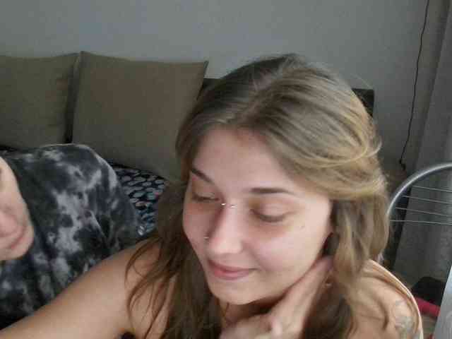 Aliens4twenty webcam