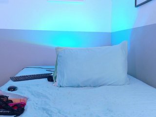 cutepetitee Porn Show