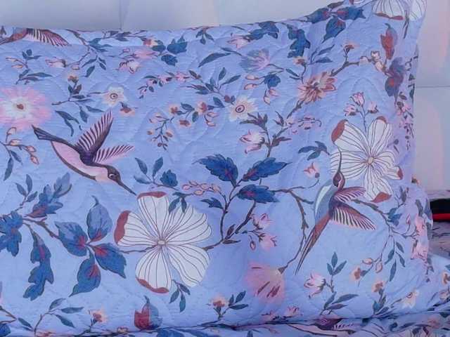 cutepetitee's BongaCams show and profile