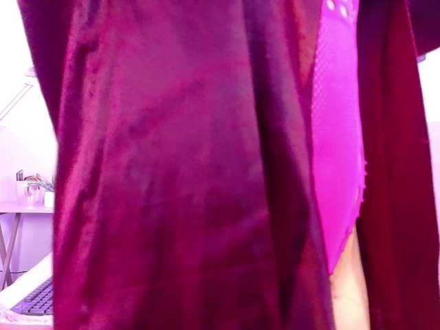 cutepetitee's BongaCams show and profile