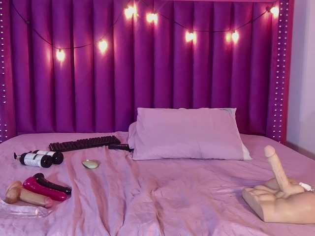 cutepetitee from BongaCams is Freechat