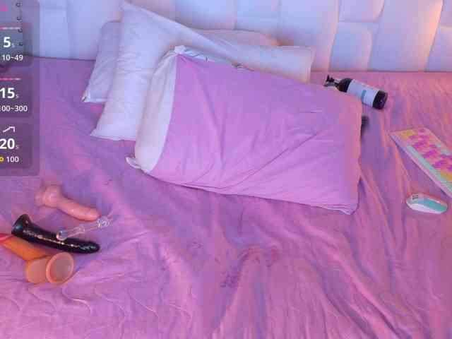 cutepetitee webcam