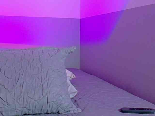 cutepetitee webcam