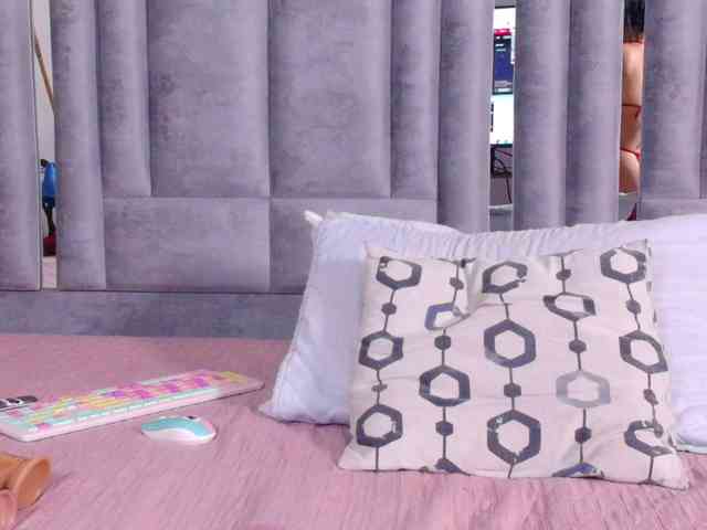cutepetitee webcam