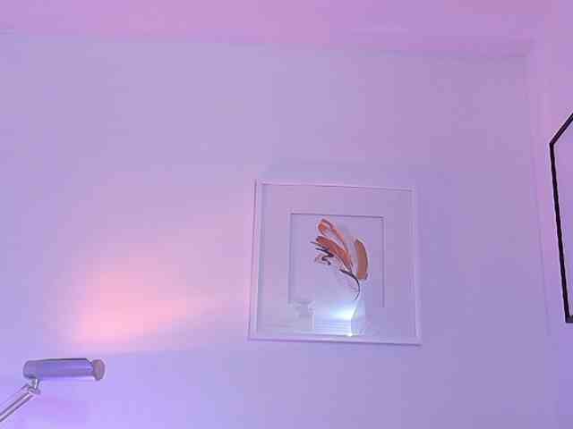 cutepetitee Live Webcam on BongaCams