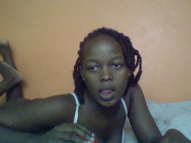 Sweetness-Tatiana's BongaCams show and profile