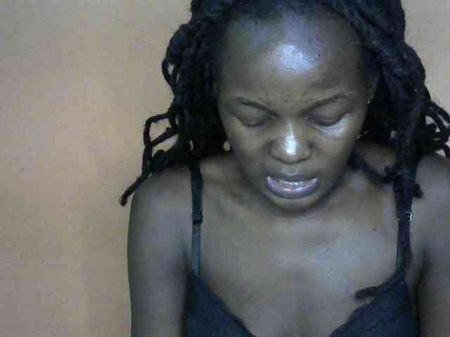 Sweetness-Tatian... Live Webcam on BongaCams