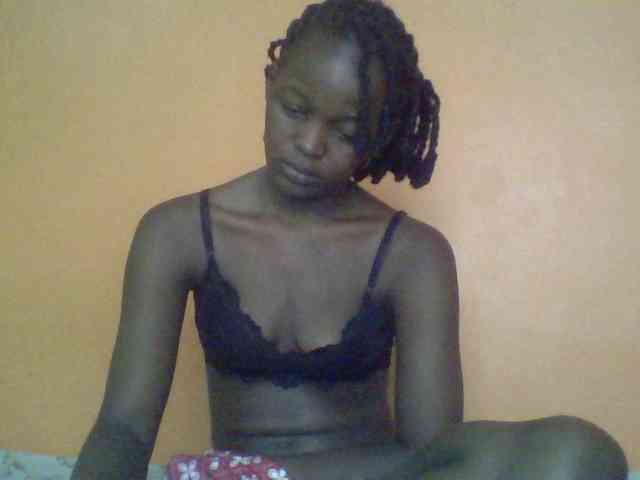 Sweetness-Tatian... Live Webcam on BongaCams