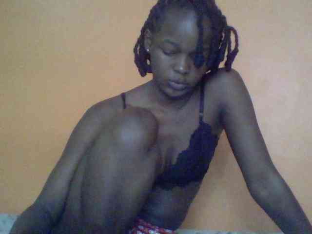 Sweetness-Tatian... Live Webcam on BongaCams